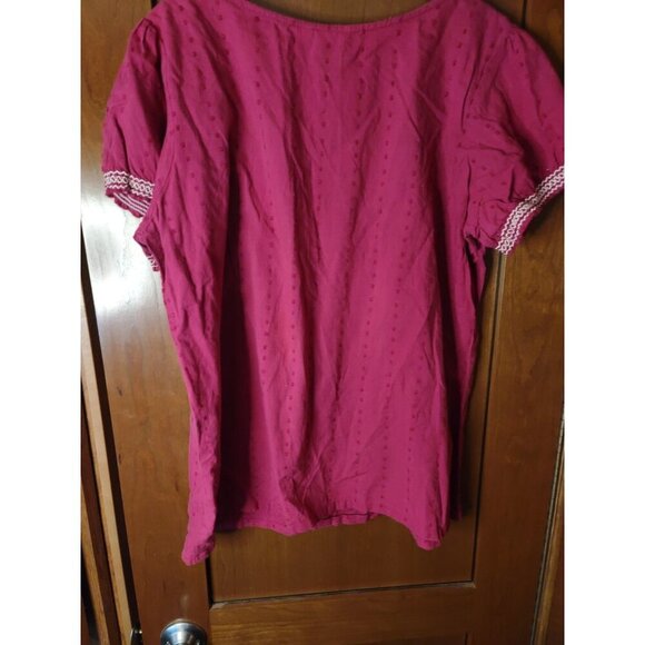 Maurice’s Women’s Purple Top Sz XL Short Sleeve Spring Work - Picture 4 of 4